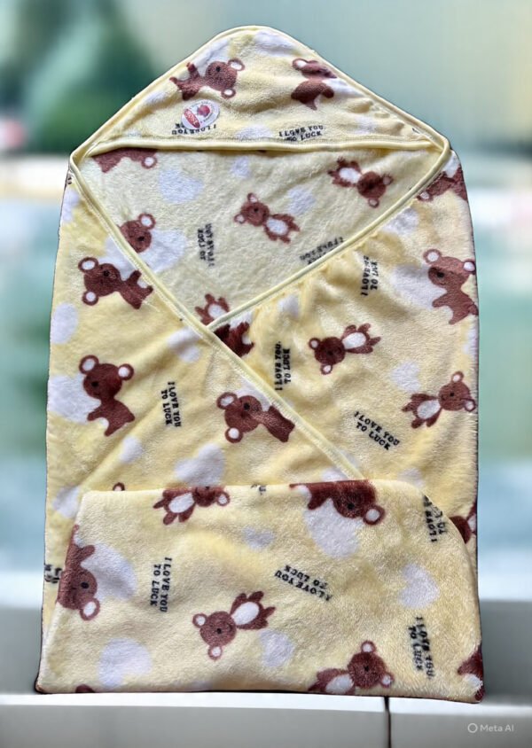 mported Baby Cute Smile Bear Super Soft Printed Baby AC Blanket Hooded Comforter Quilt